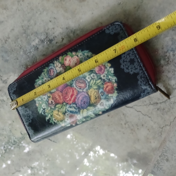 Wallet - Picture 8 of 16